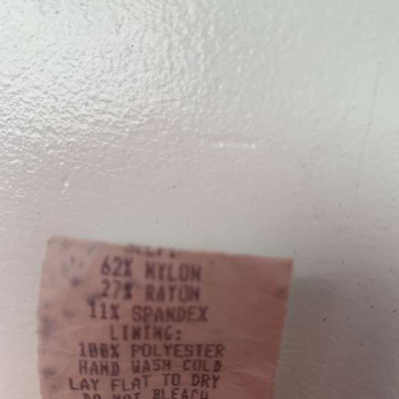 Lace mini dress - Picture 4 of 4